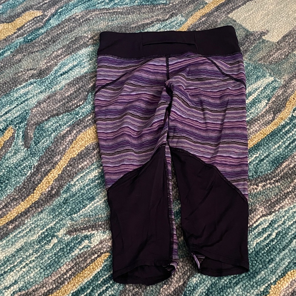 Lululemon Purple Wee Stripe
Purple Speed Crops 4 - Picture 5 of 9